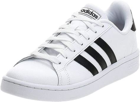 adidas turnschuhe weiß mit schwarzen lackstreifen|adidas Originals – Forum Low – Sneaker in Weiß mit Streifen in .